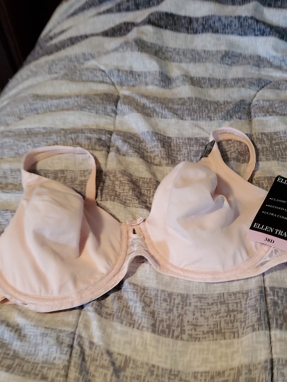 Ellen Tracy Pale Pink Underwire Full-Coverage Bra